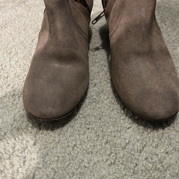 Beige ankle bootie. Slightly worn. - Picture 7 of 7